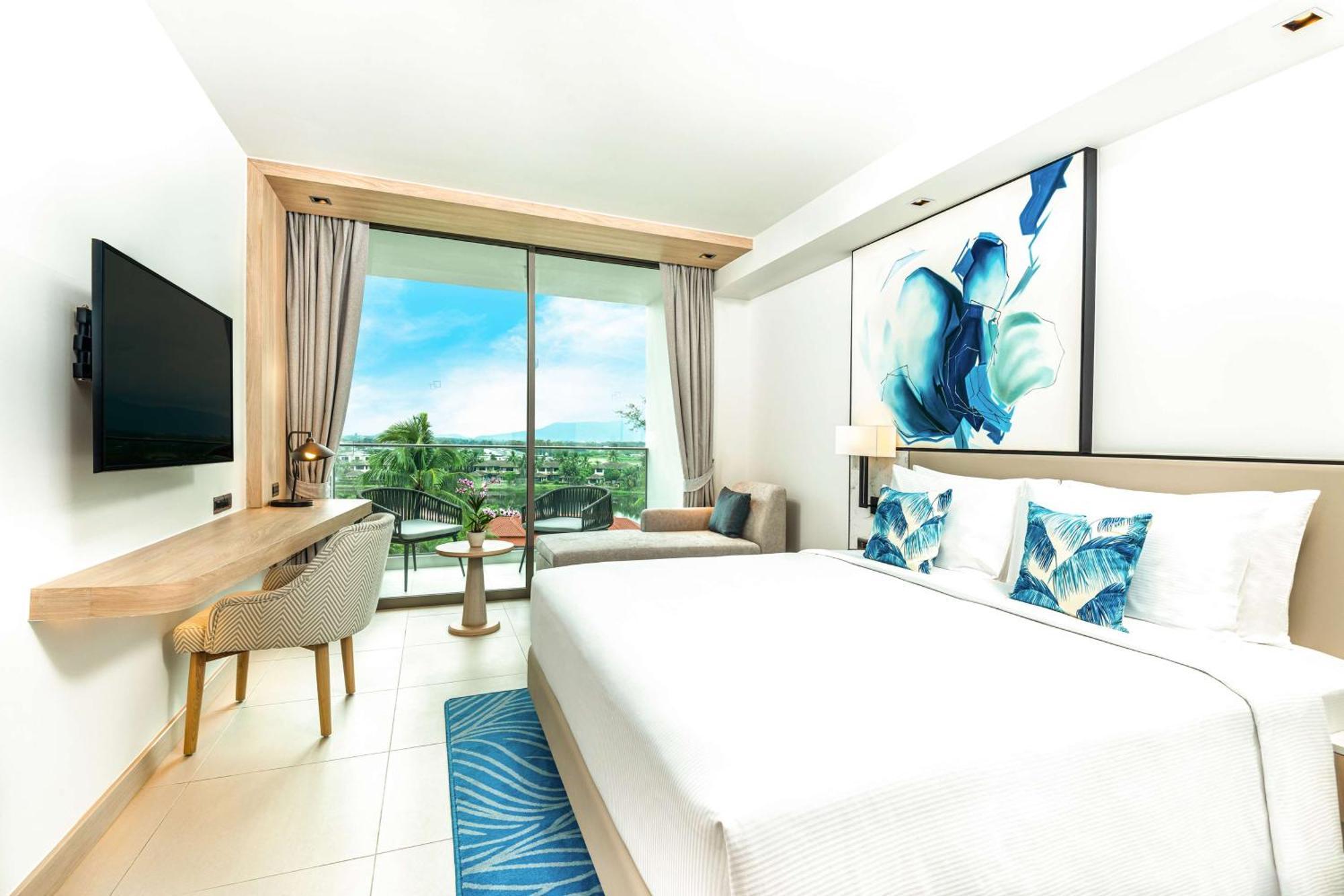 Hilton Garden Inn Phuket Bang Tao Exterior foto